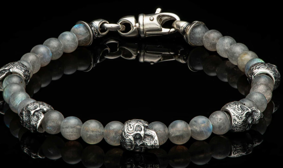 silver-sugar-skulls-and-labradorite-beads-bracelet