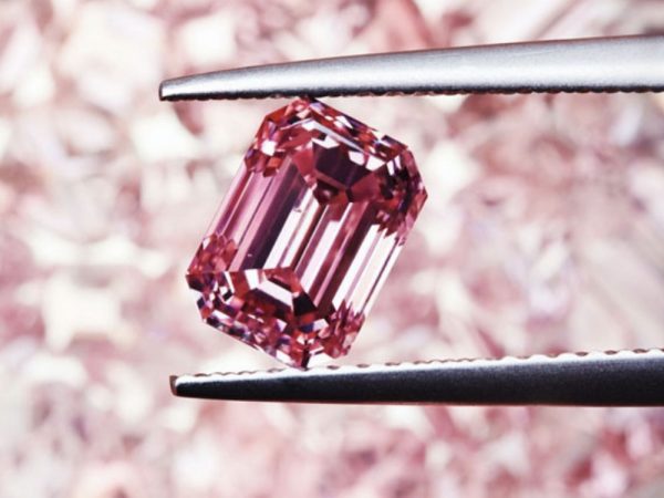 Why Invest in Pink Diamonds?