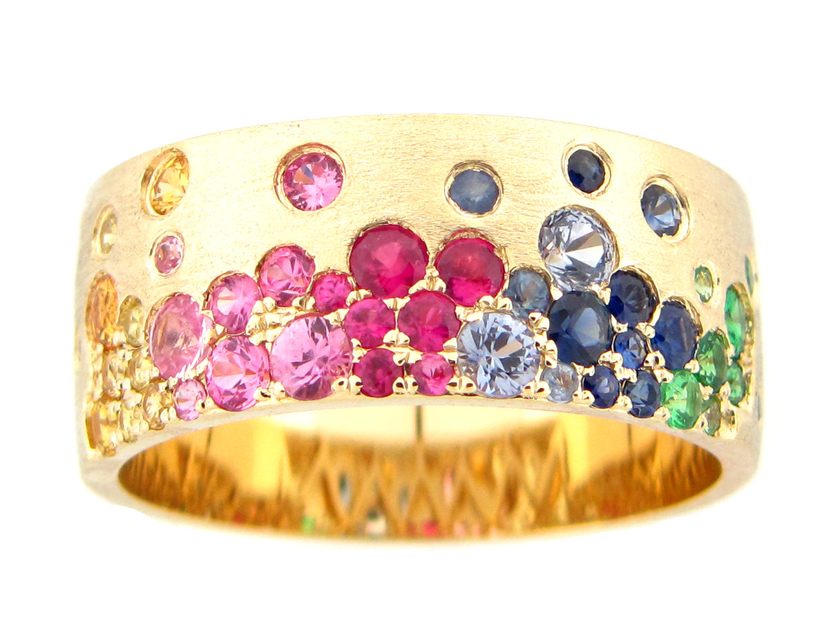 14kyg-1.36ctw-rainbow-sapphire-and-tsavorite-flush-set-satin-finish-wide-fashion-band