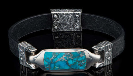 silver-sculpted-rock-magnetic-clasp-and-leather-strap-id-bracelet