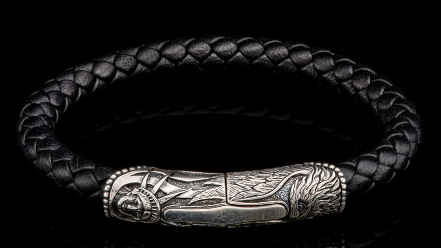 silver-magnetic-centerpiece-art-blk-leather-bracelet