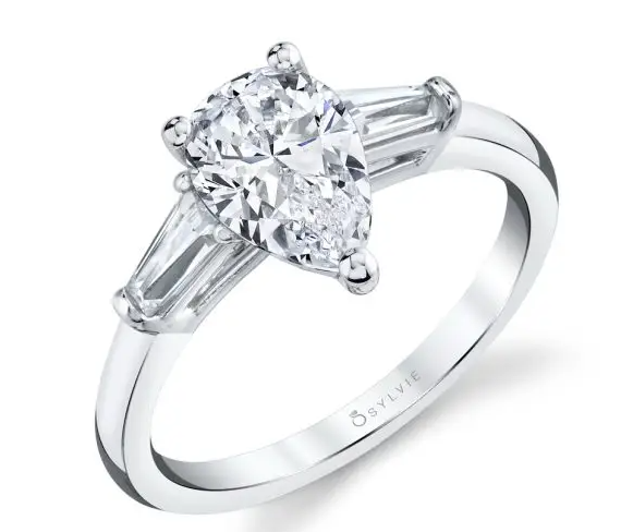 14kwg-0.34ctw-tapered-baguette-side-stones-1.50ct-ps-center-eng-ring